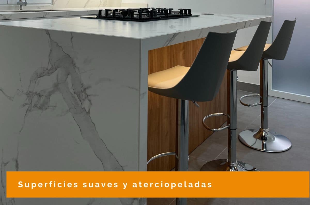 Superficies de cocina suaves y aterciopeladas son tendencias de cocina