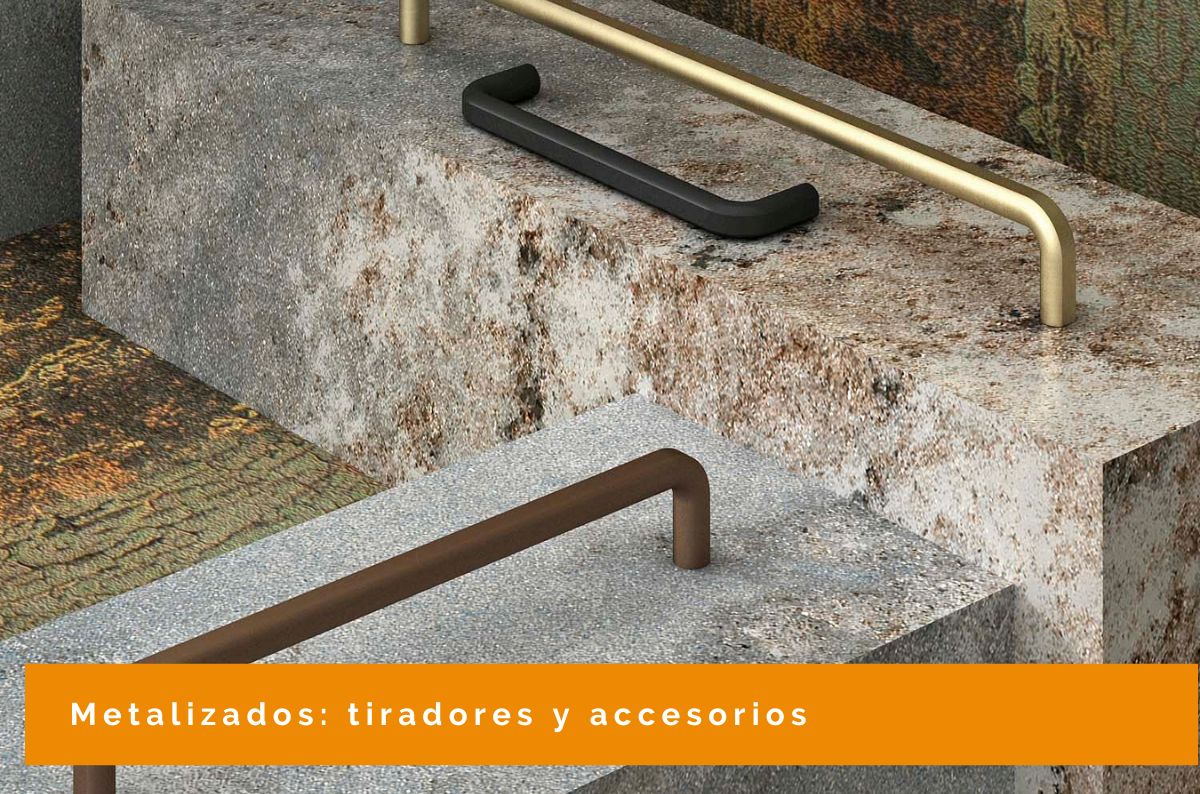 Tiradores y accesorios metalizados