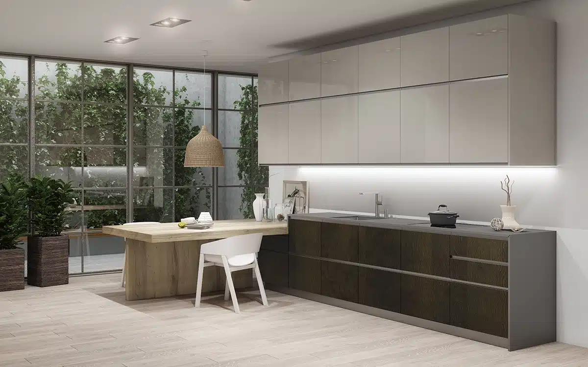 Cocina blanco y madera nogal oscuro 